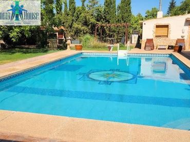 Casa amb piscina en venda a Pedanías - Extrarradio