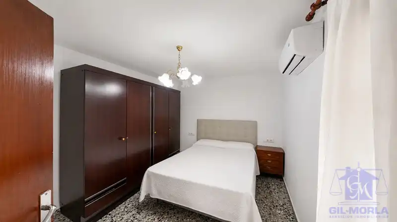 Dormitori de Casa o xalet en venda en Vélez-Málaga amb Aire condicionat, Terrassa i Moblat