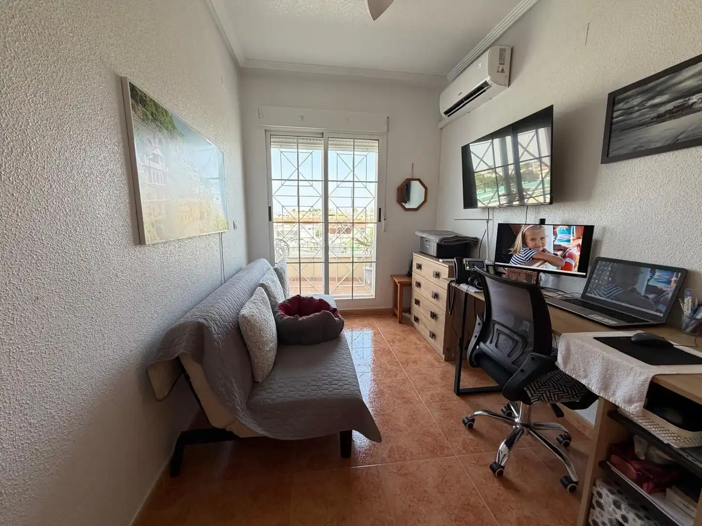 Terraza de Casa adosada en venta en Torrevieja con Jardín privado, Terraza y Amueblado