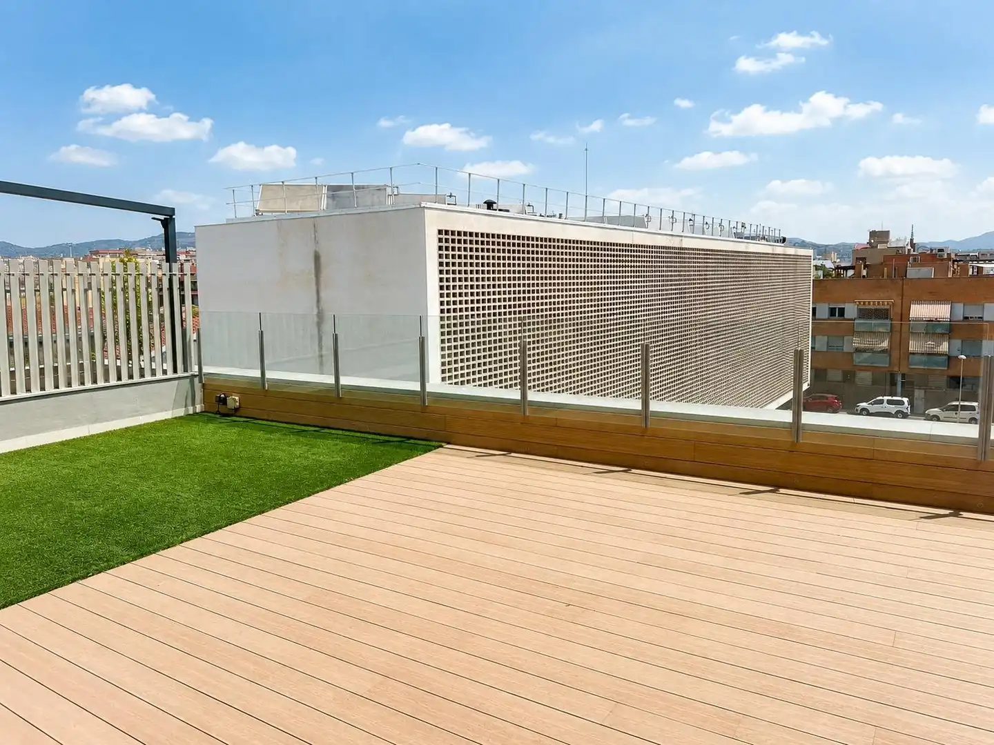Terrace of Attic for rent in Badalona  with Air Conditioner, Heating and Parquet flooring