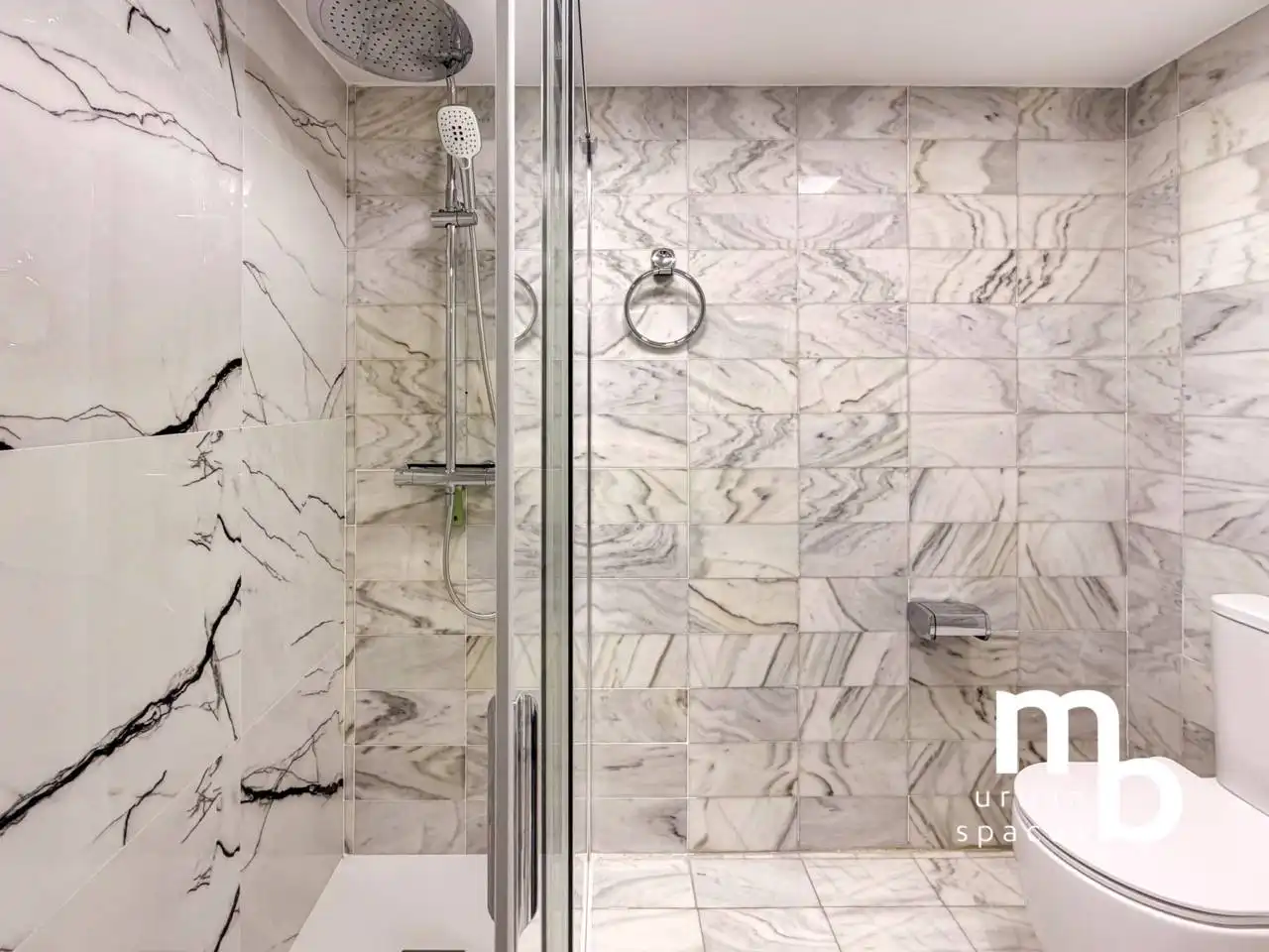 Bathroom of Flat for rent in Fuencarral - El Pardo