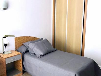 Bedroom of Study to rent in Burjassot  with Air Conditioner