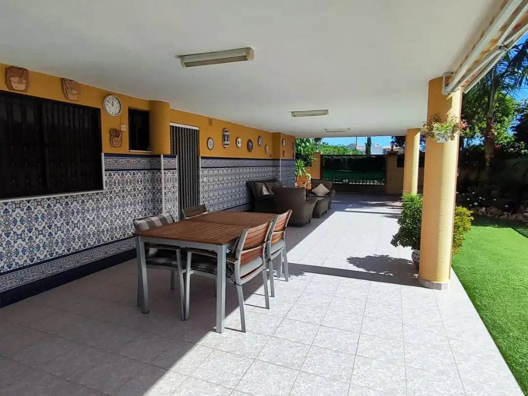 Villa mit Garten zum Verkauf in Camí Eccehomo 13