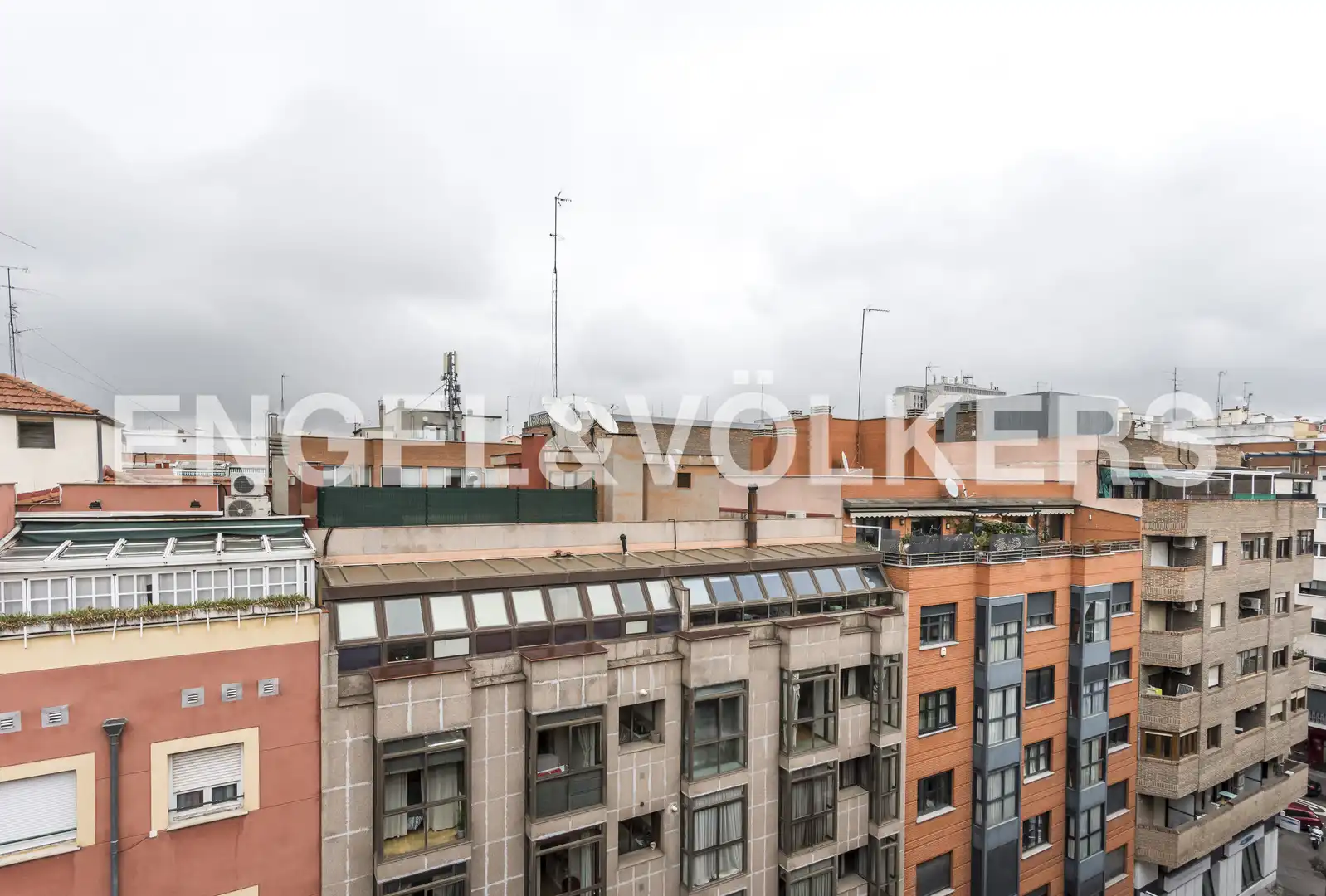 Terrassa de Àtic de lloguer en Madrid amb Aire condicionat, Calefacció i Terrassa