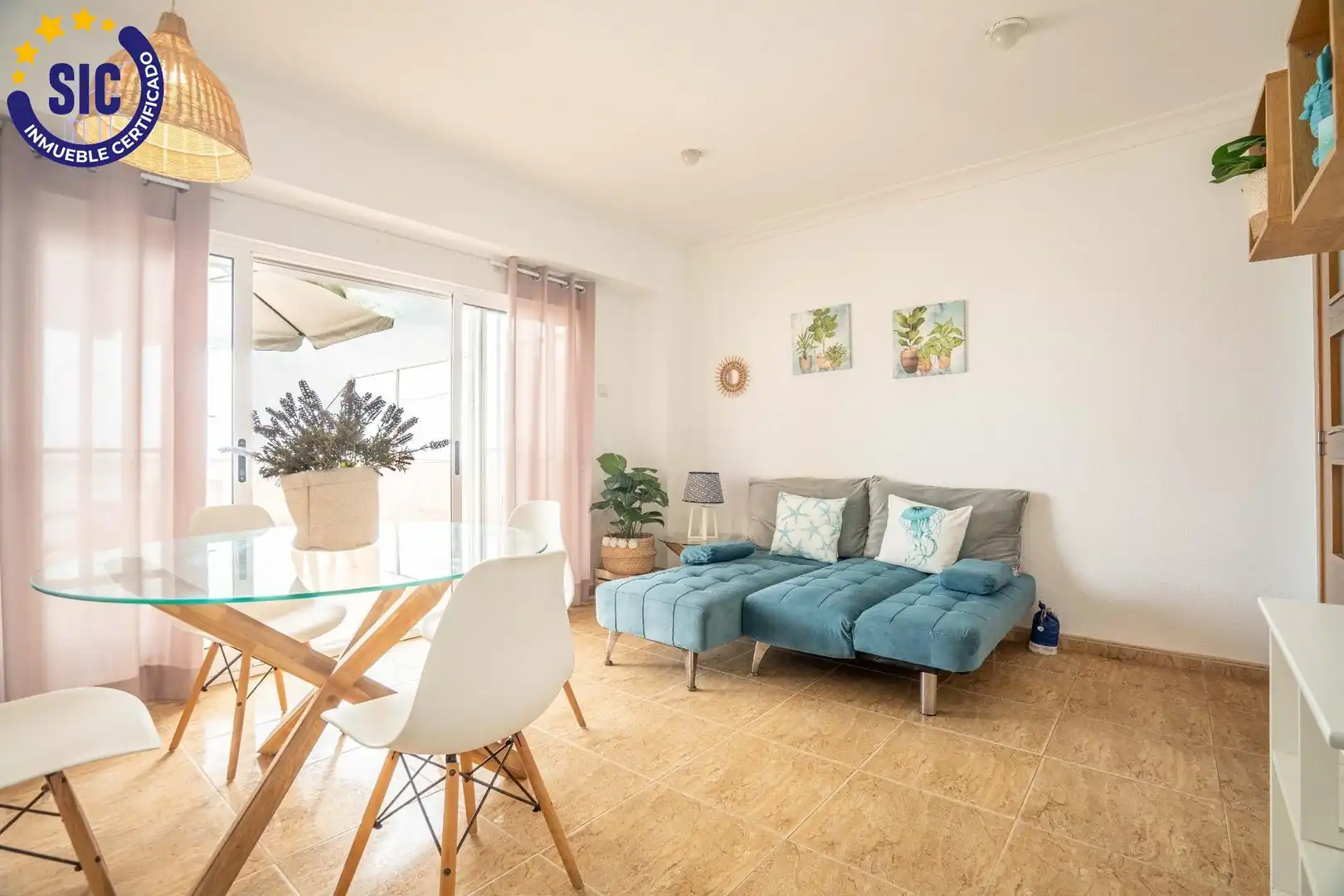 Sala d'estar de Apartament en venda en Sueca amb Terrassa i Balcó