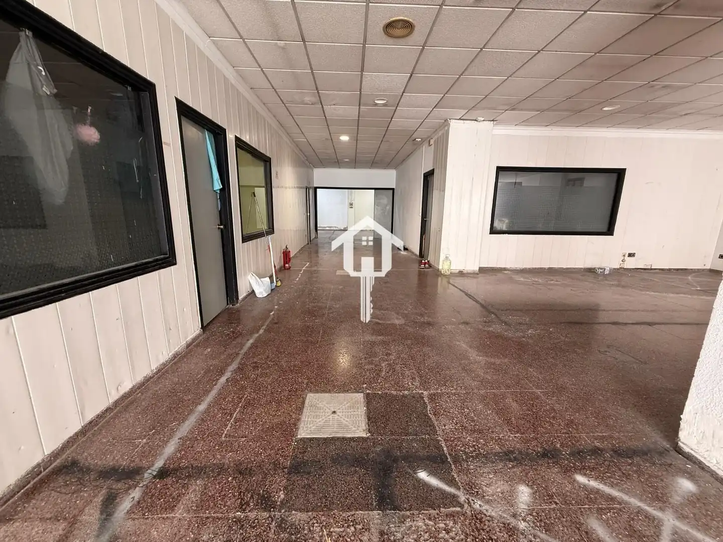 Local comercial en venta en Calle FCO CARRATALA CERNUDA, imagen 9