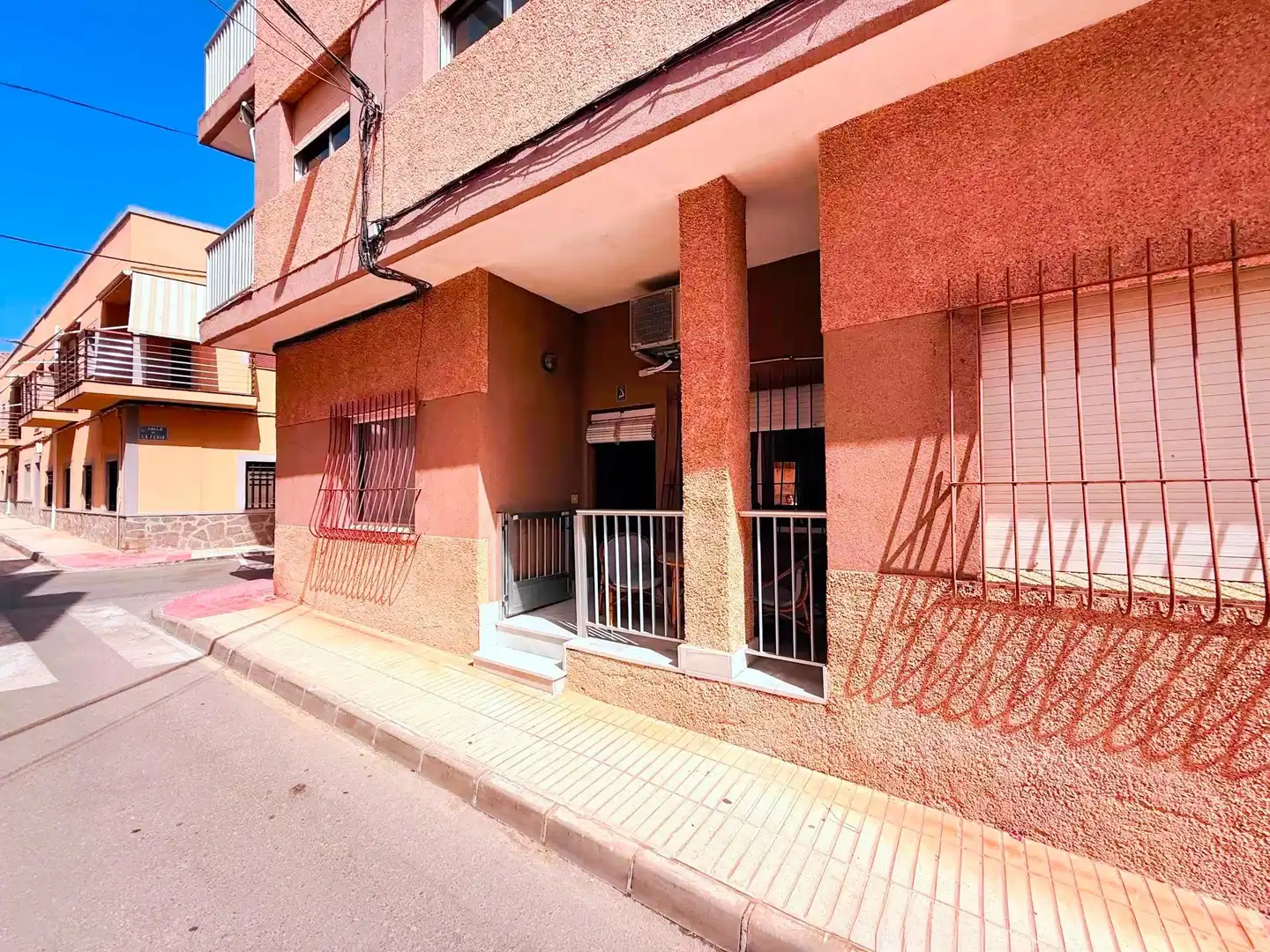 Vista exterior de Casa o xalet en venda en Cartagena amb Aire condicionat, Calefacció i Terrassa