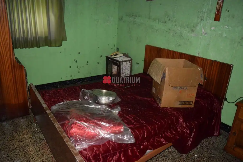 Habitación de Edificio en venta en A Estrada 