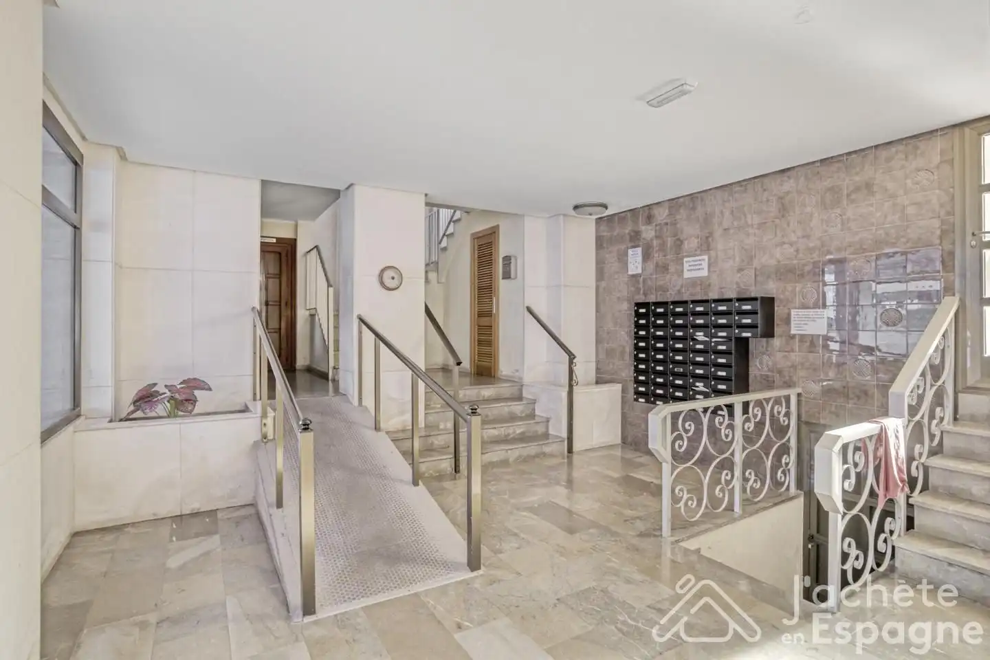 Flat with lift for sale in Plaça Enric Valor, imagen 31