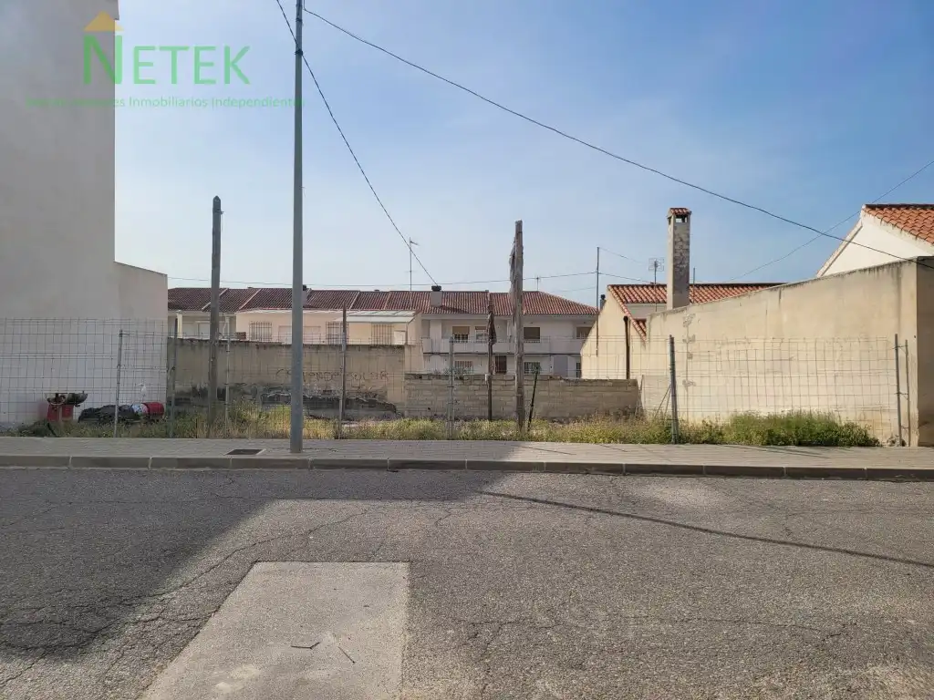 Terreno residencial en venta en Calle Guillen De Castro, imagen 2