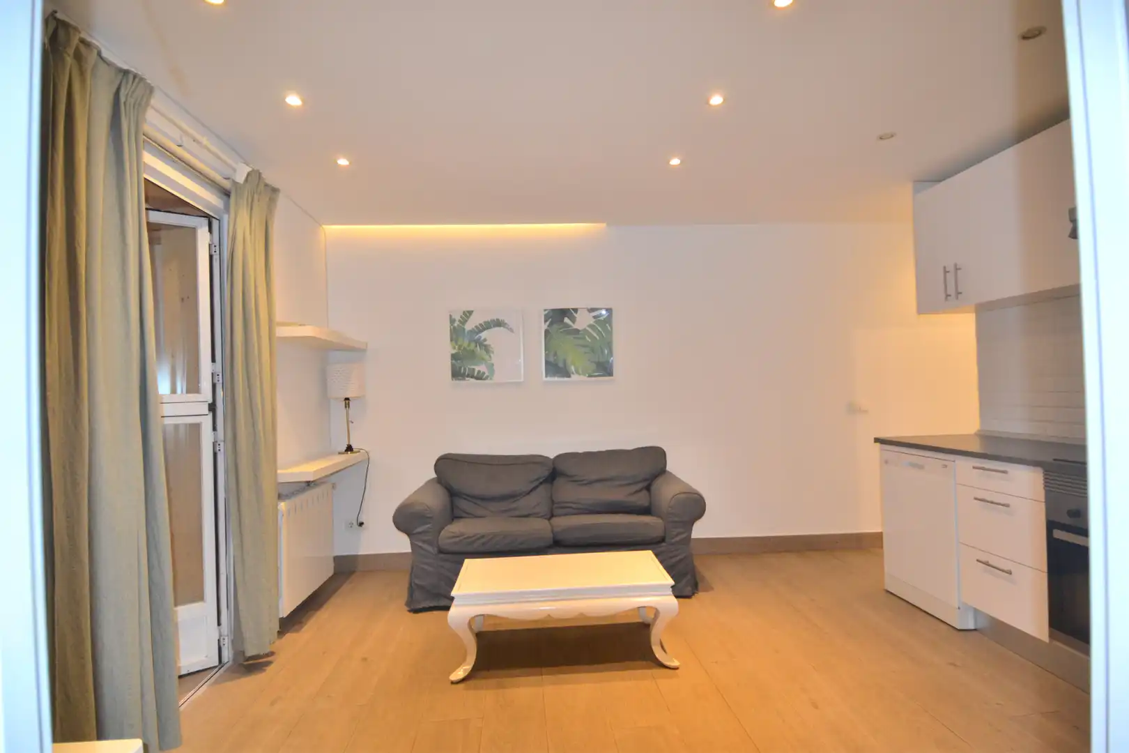 Flat to rent in Calle de Manzanares