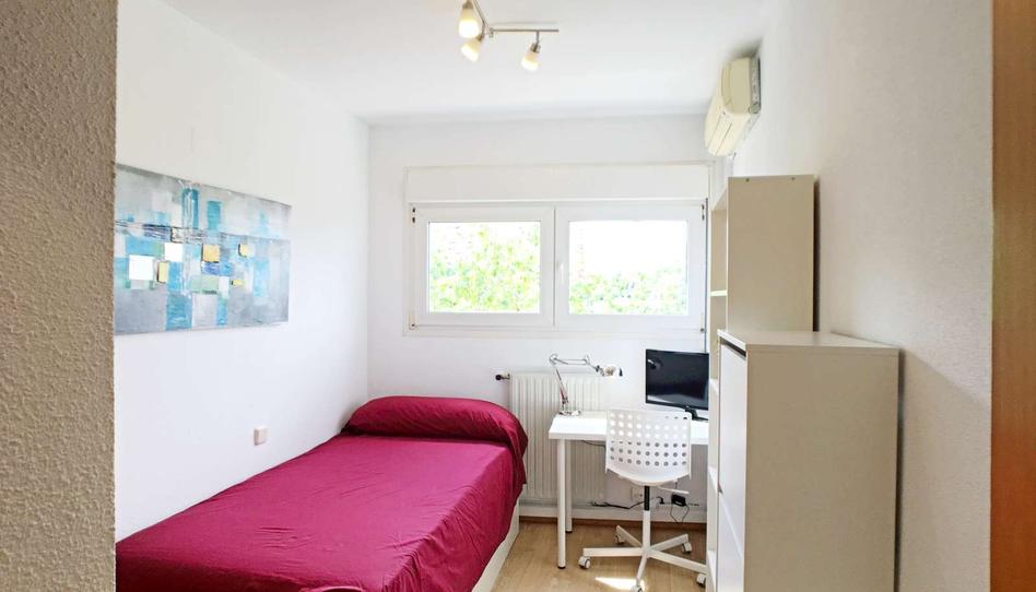 Photo 1 of Flat to share in Media Legua, Madrid