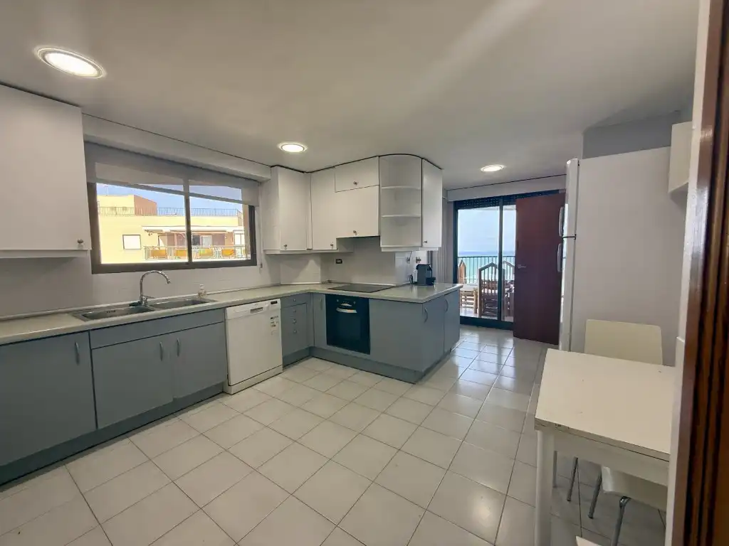 Apartament de lloguer a Avenida Ferrandis Salvador, Heliópolis