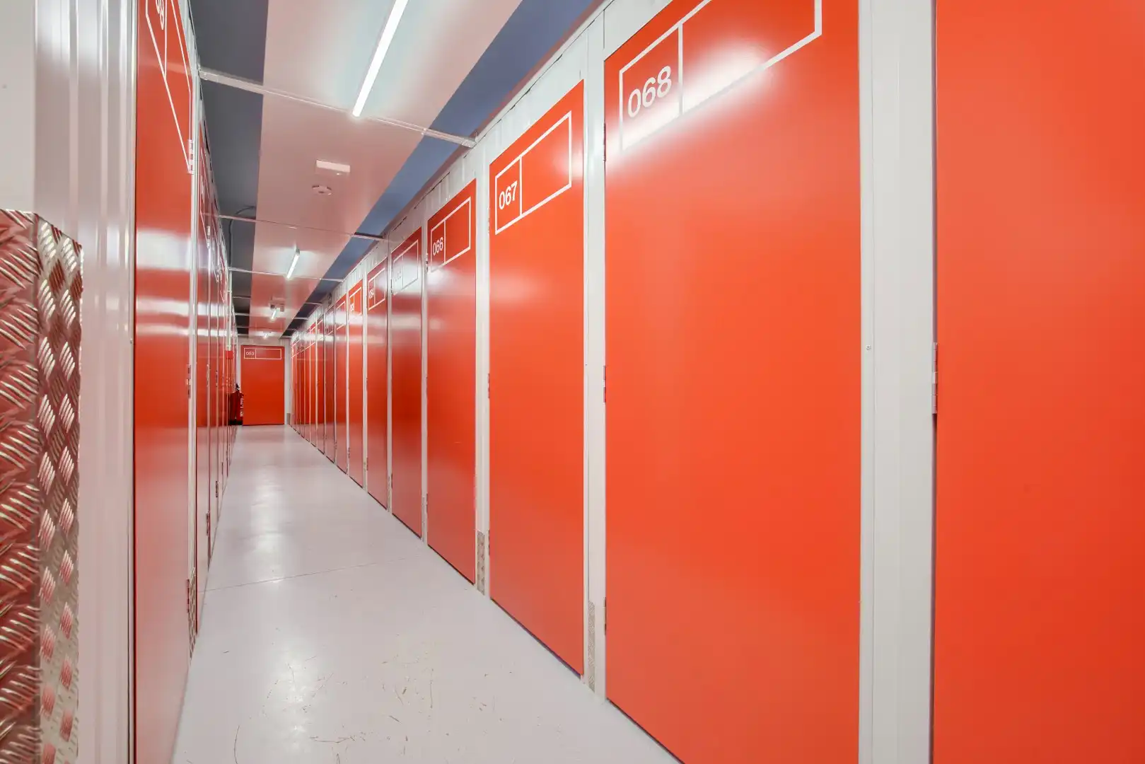 Storage room for rent in Madrid  with Alarm