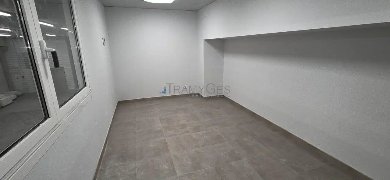 Nave industrial de alquiler en Mos