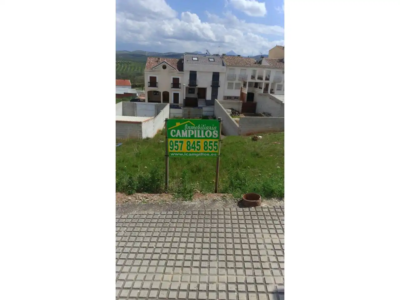 Terreny residencial en venda a Baena