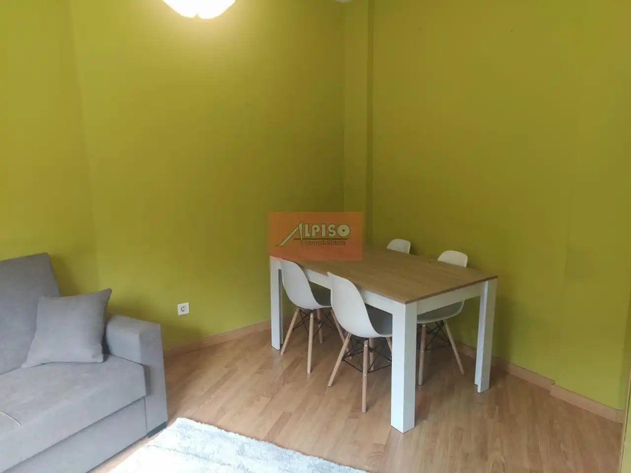 Comedor de Apartamento de alquiler en Ourense Capital  con Calefacción y Parquet