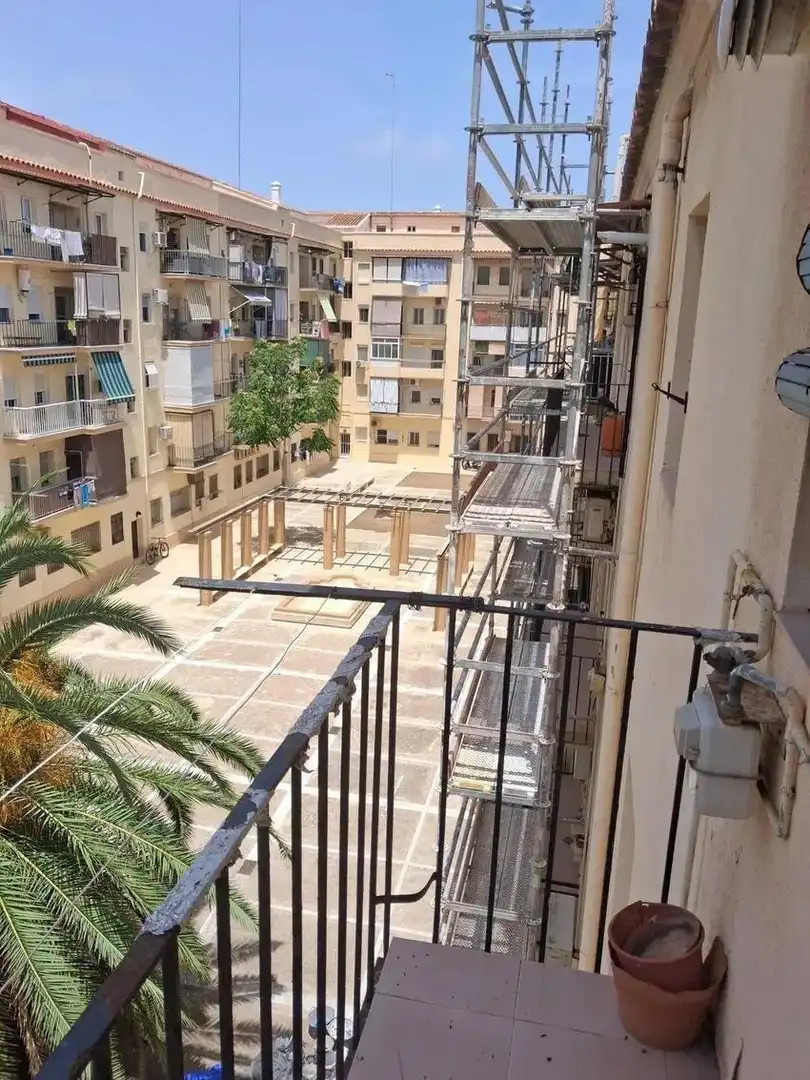 Vista exterior de Piso en venta en Valencia con Balcón