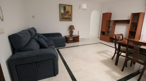 Foto 2 de Piso de alquiler en Barrio de la Vega, Monachil