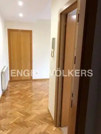 Piso de alquiler en Boadilla del Monte con Calefacción, Parquet y Terraza