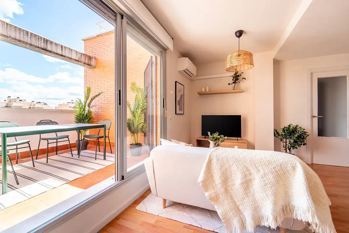 Wohnzimmer von Wohnung zum Verkauf in Madrid mit Klimaanlage, Terrasse und Gemeinschaftspool