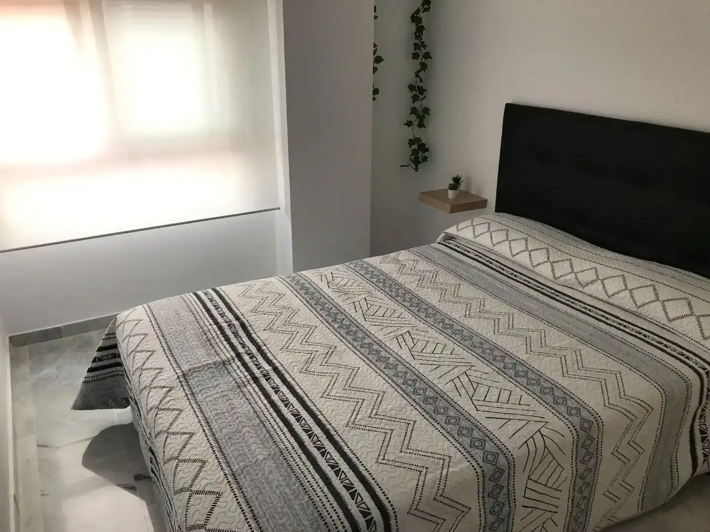 Dormitori de Apartament en venda en Rota amb Piscina i Balcó