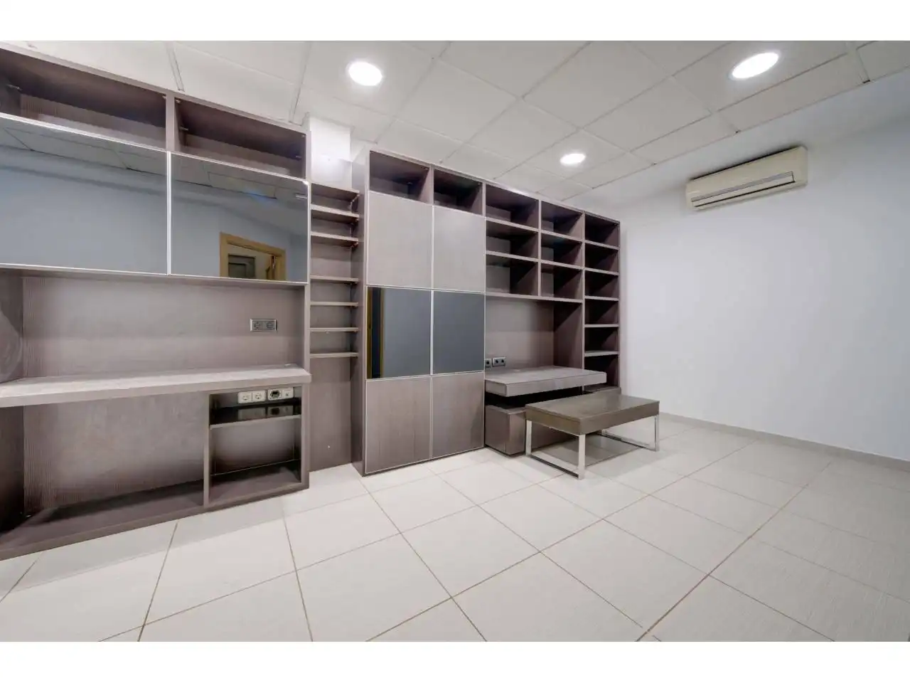 Casa adosada en venta en Valencia con Aire acondicionado, Calefacción y Terraza