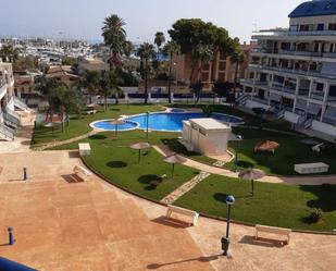 Piscina de Apartament de lloguer en Dénia amb Aire condicionat i Terrassa