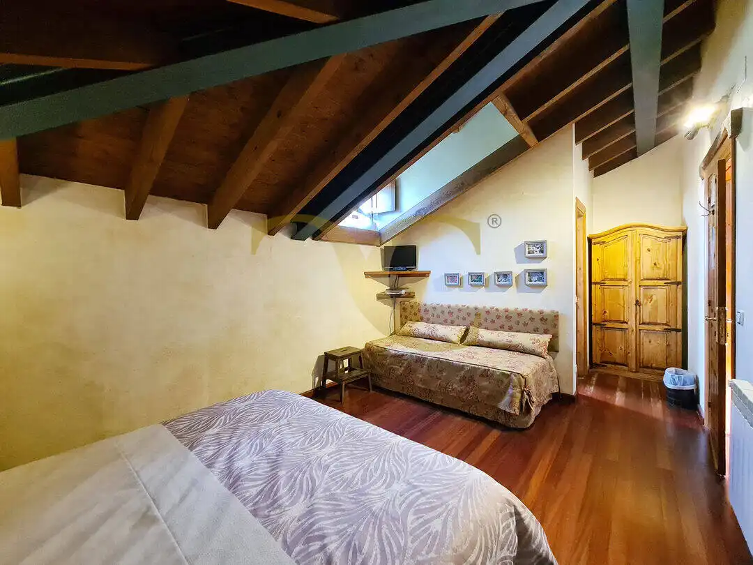 Habitación de Casa o chalet en venta en Cangas de Onís