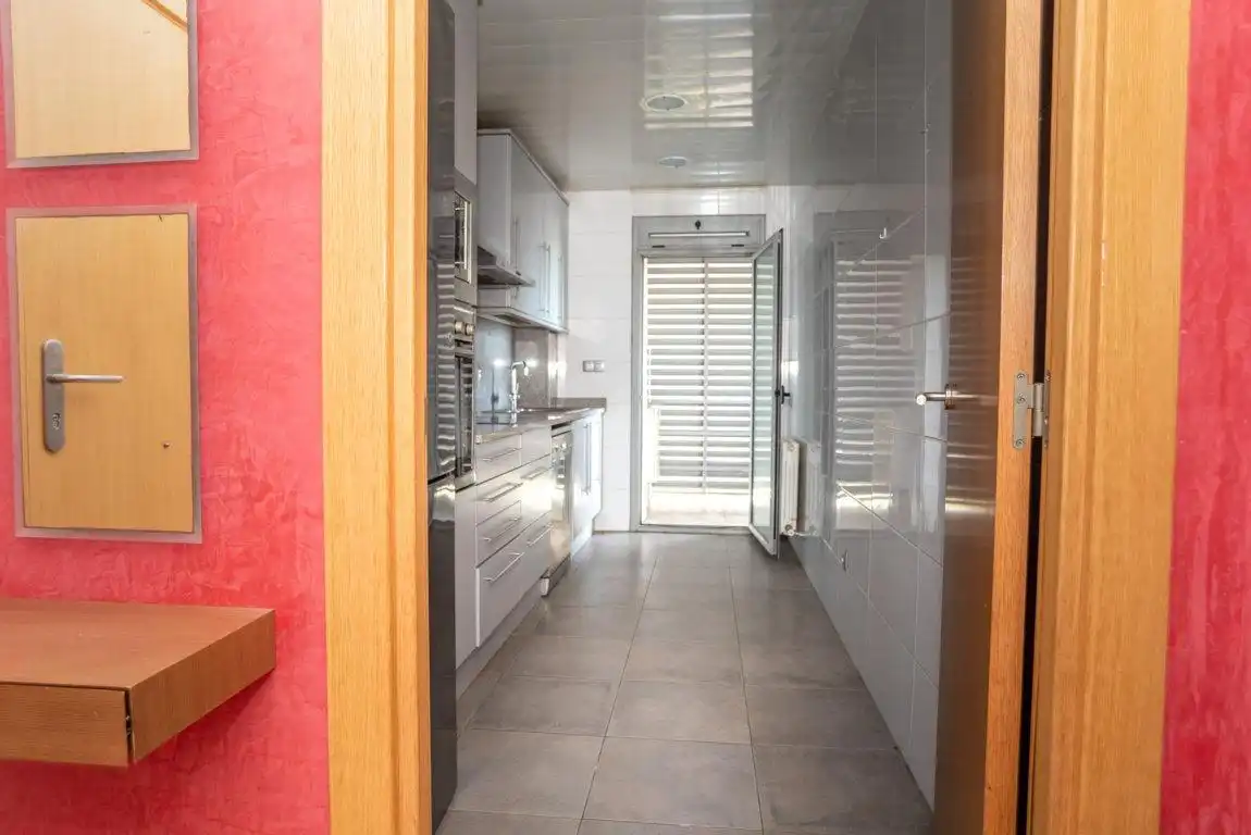 Küche von Wohnung zum Verkauf in Badalona mit Heizung, Parkett und Terrasse