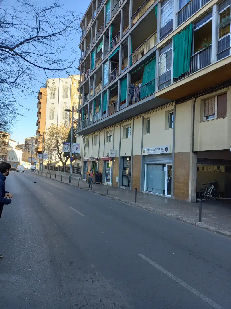 Exterior view of Commercial properties for rent in Girona  with Air Conditioner, Heating and Parquet flooring