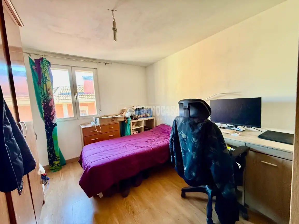 Habitación de Piso en venta en Zaragoza con Calefacción y Parquet