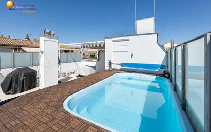 Swimming pool of Attic for sale in  Granada Capital  with Heating, Terrace and Swimming Pool