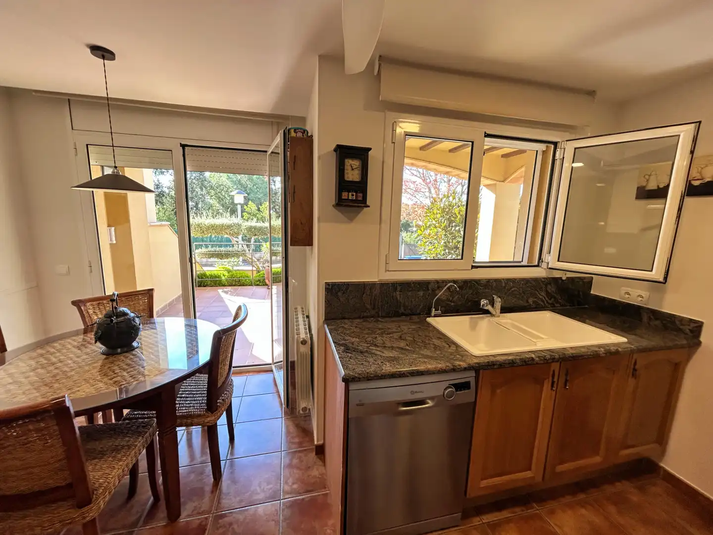 Cocina de Casa adosada en venta en Palafrugell con Aire acondicionado, Calefacción y Jardín privado