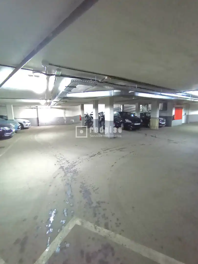 Aparcament de Garatge en venda en Madrid