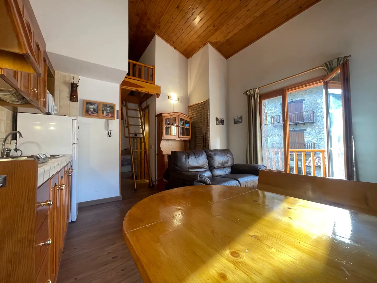 Sala d'estar de Àtic en venda en Setcases amb Calefacció, Parquet i Traster