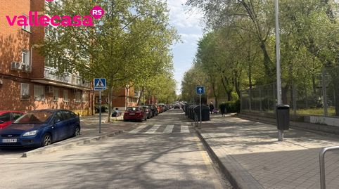 Foto 2 de Apartamento en venta en Calle de Puentelarra, Santa Eugenia, Madrid Capital