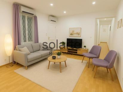 Living room of Planta baja for sale in  Barcelona Capital  with Air Conditioner, Heating and Parquet flooring