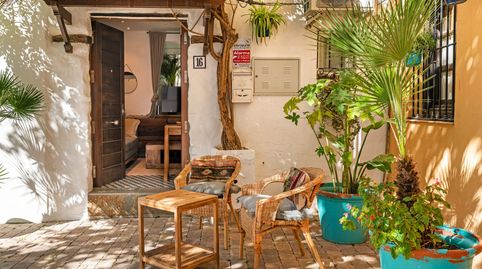 Preciosa casa mata, a 300 m de la playa, con encanto en una de las calles más emblemáticas del casco antiguo de Estepona
