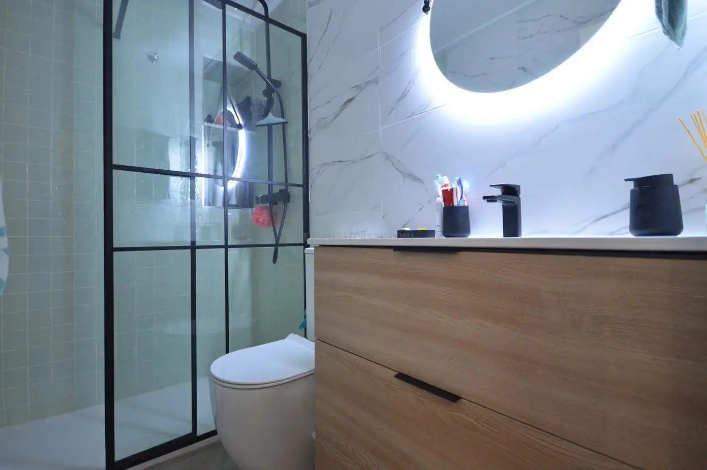 Bany de Apartament en venda en Torrevieja amb Aire condicionat, Calefacció i Terrassa