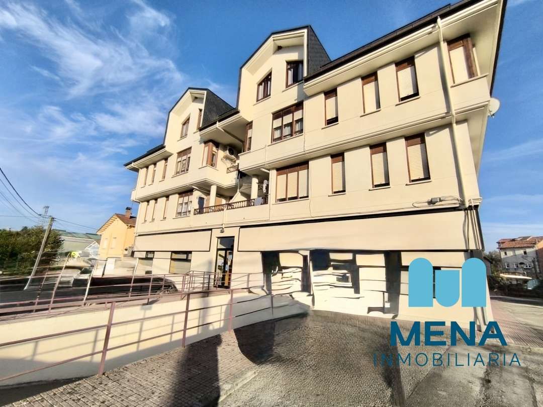 Vista exterior de Dúplex en venta en Piélagos con Aire acondicionado, Calefacción y Jardín privado