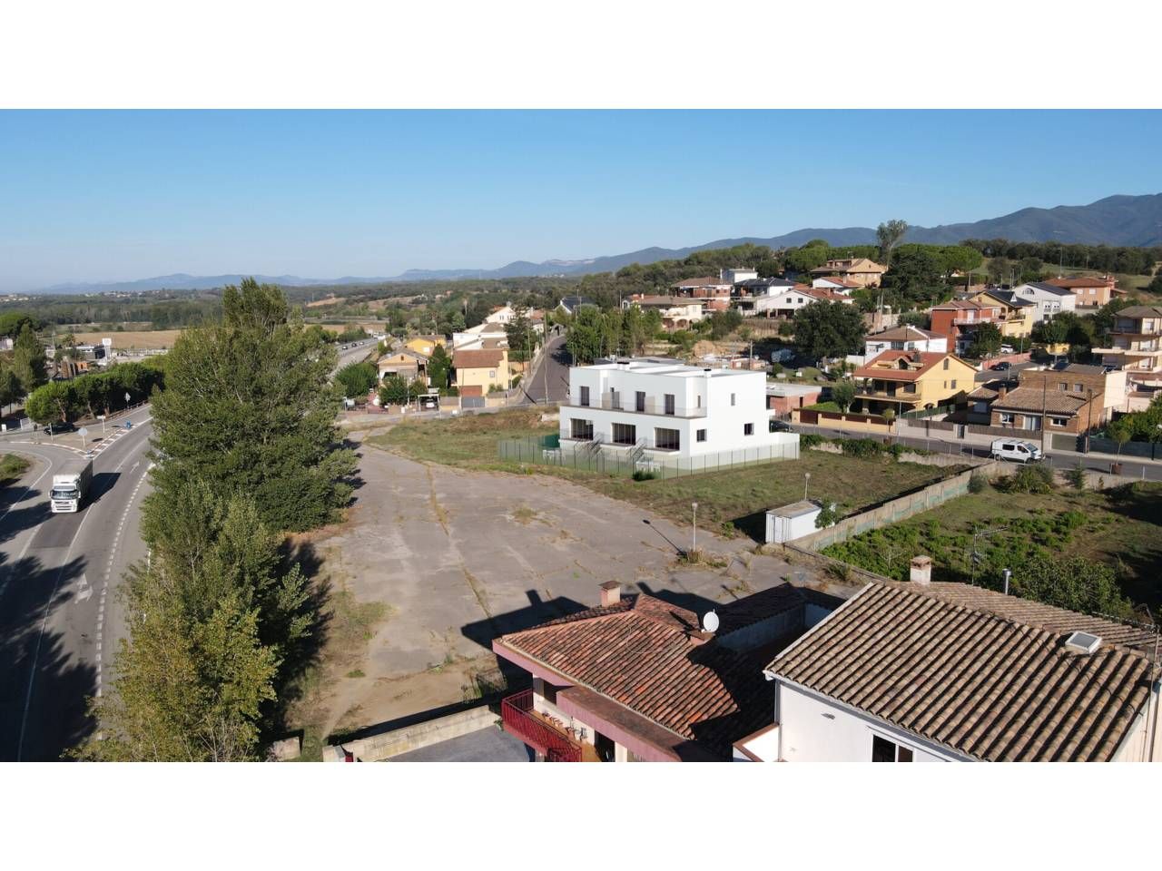 Casa adosada en venda en Vilalba Sasserra amb Aire condicionat, Calefacció i Jardí privat