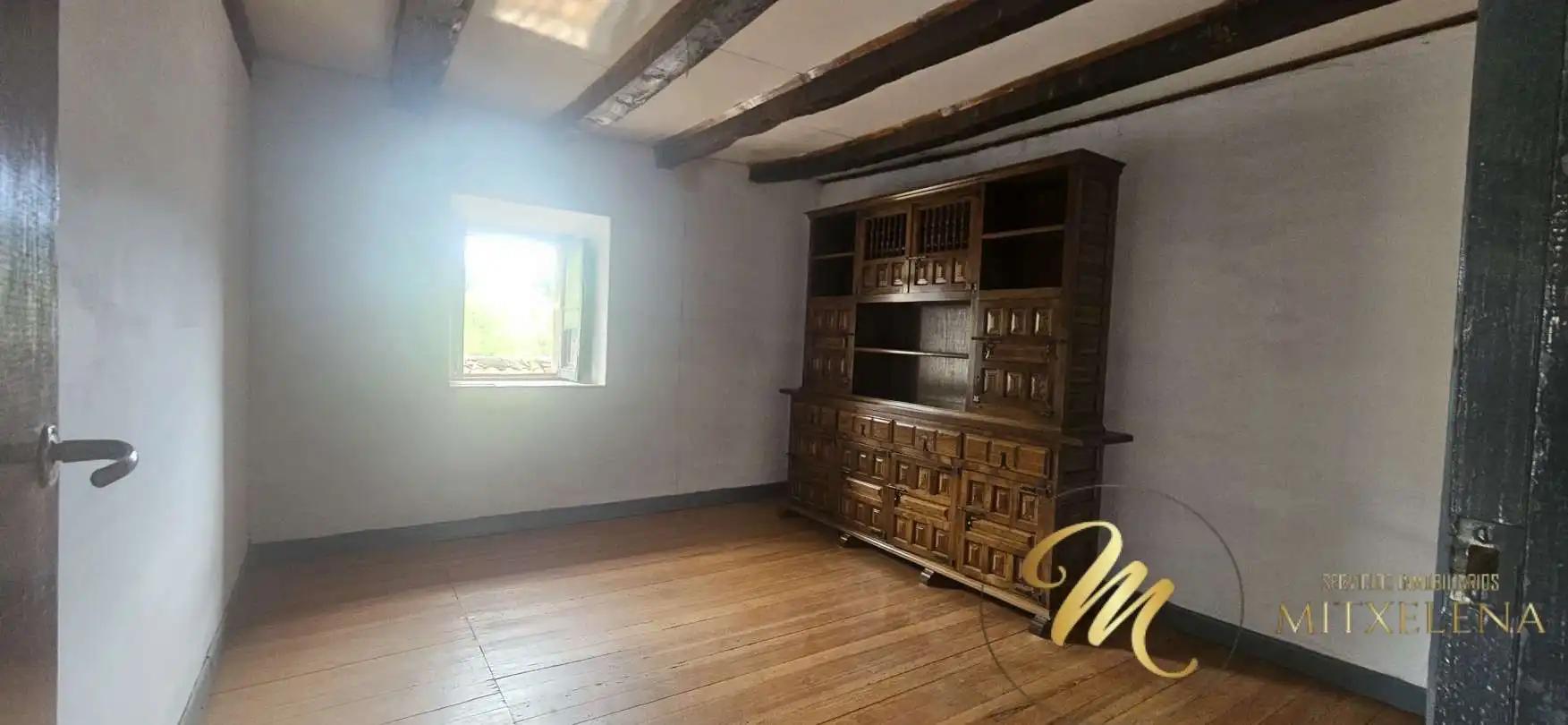 Sala d'estar de Finca rústica en venda en Zeanuri