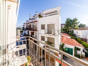 Appartamento con balcone in vendita a Carrer SANTA BARBARA