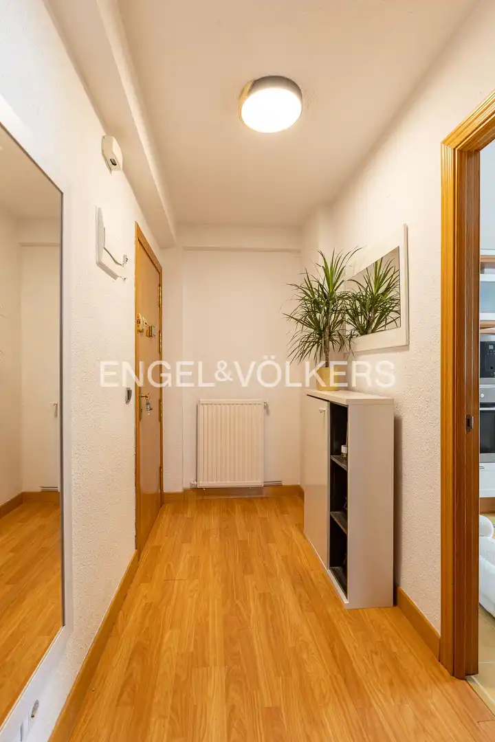 Wohnung zum Verkauf in Móstoles mit Klimaanlage, Heizung und Terrasse
