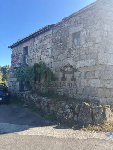 Casa-chalet en Venta en LG. CENLLE en Cenlle