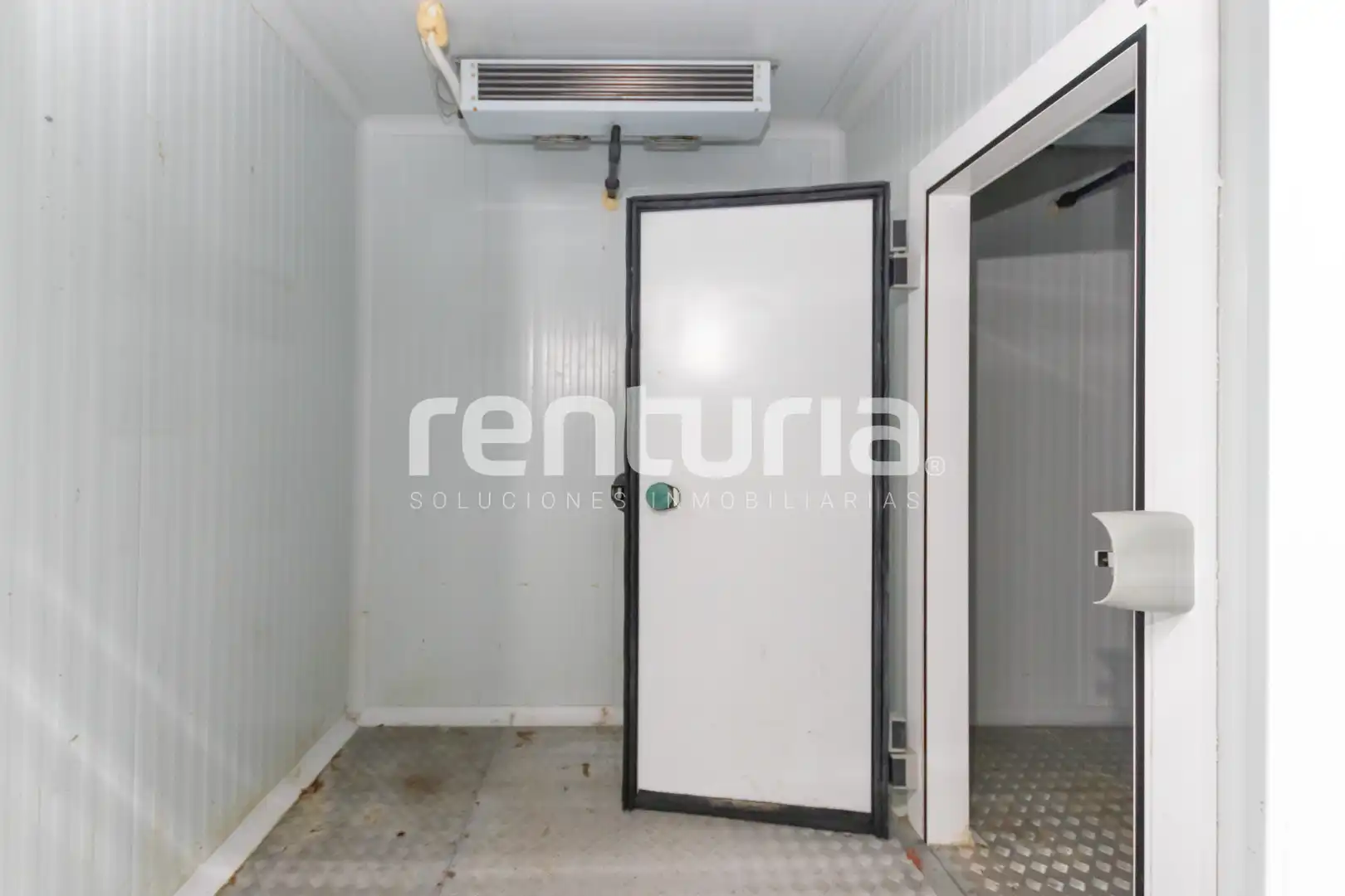 Commercial properties for rent in Valencia  with Air Conditioner
