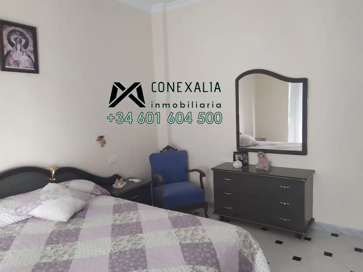 Habitación de Piso en venta en Olvera con Terraza y Balcón