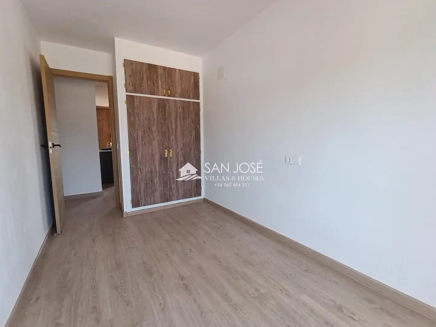 Habitación de Piso en venta en Monóvar  / Monòver con Amueblado y Balcón