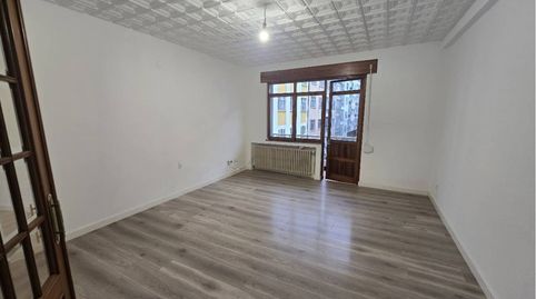 Foto 5 de Piso en venta en Calle Paxariños, San Roque - As Fontiñas, Lugo Capital